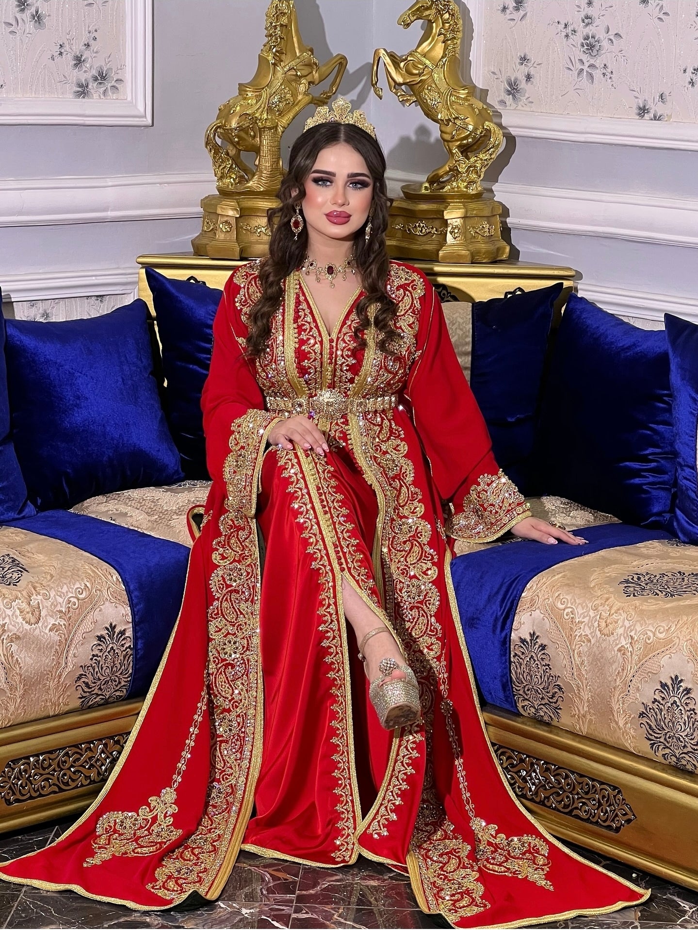 đ Caftan Takchita Prestige â LâArt de Briller en Grande Occasions