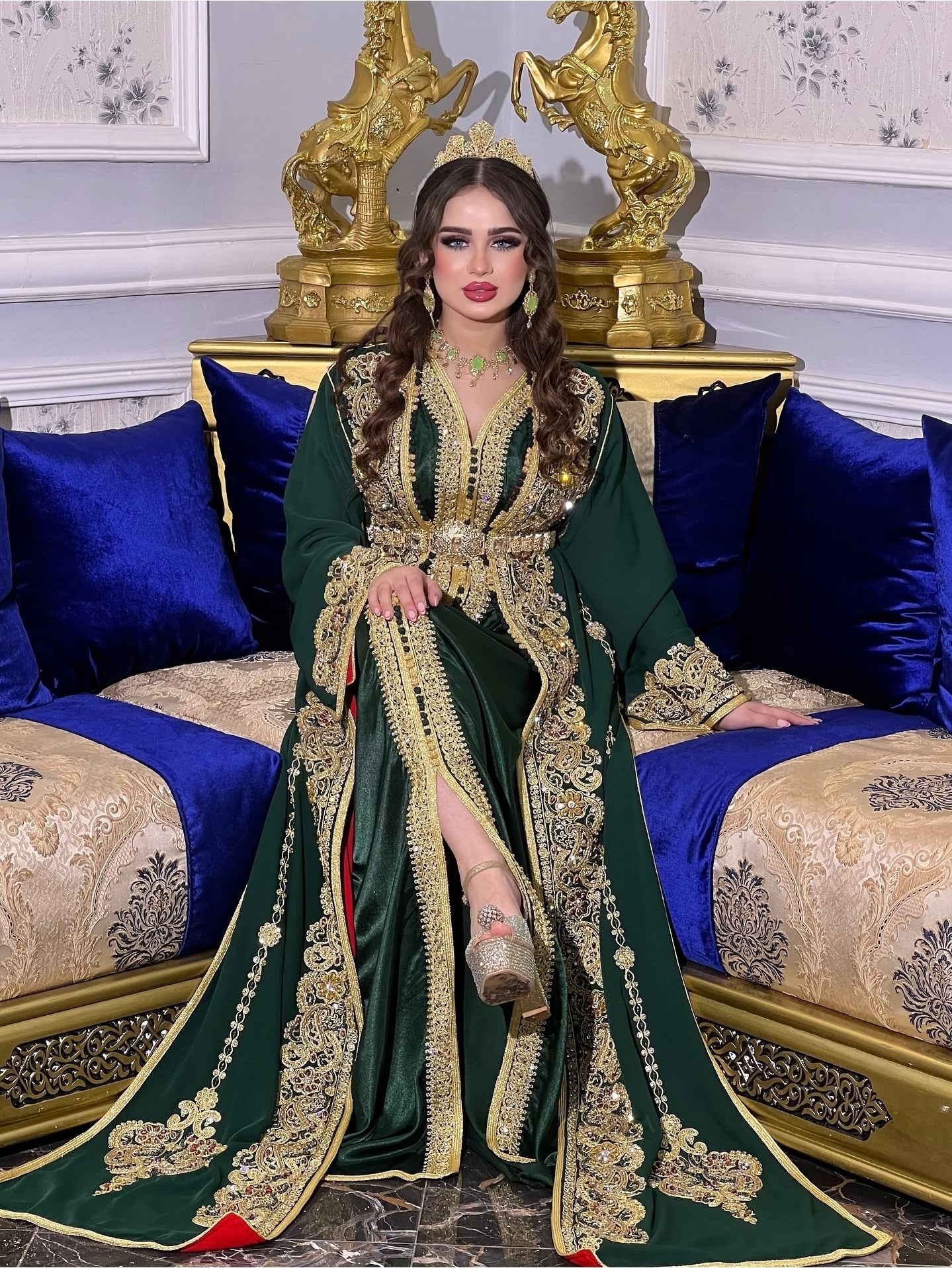 đ Caftan Takchita Prestige â LâArt de Briller en Grande Occasions