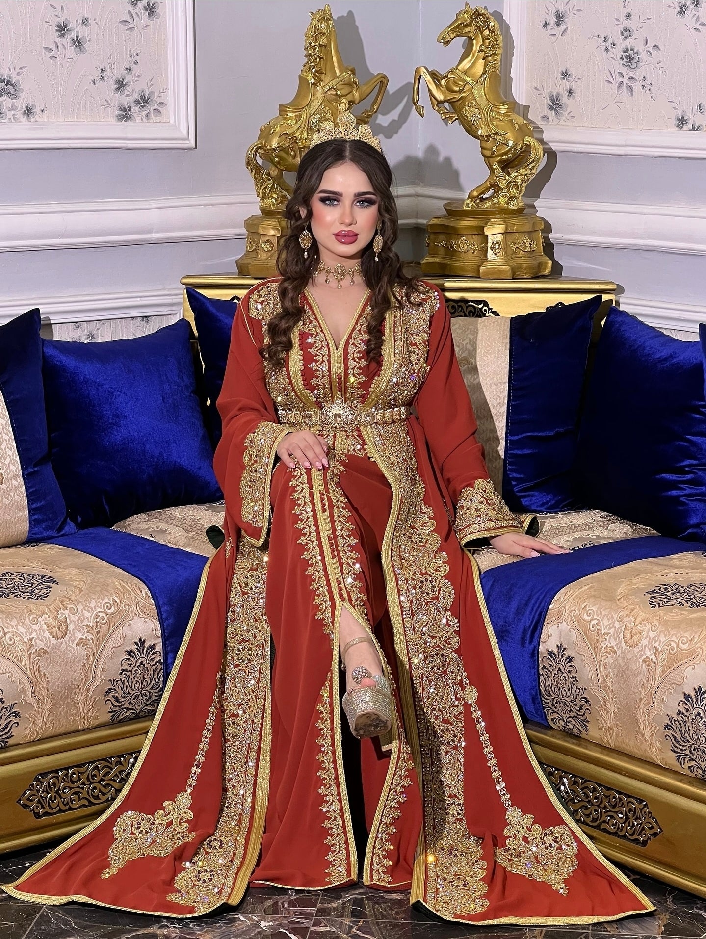đ Caftan Takchita Prestige â LâArt de Briller en Grande Occasions
