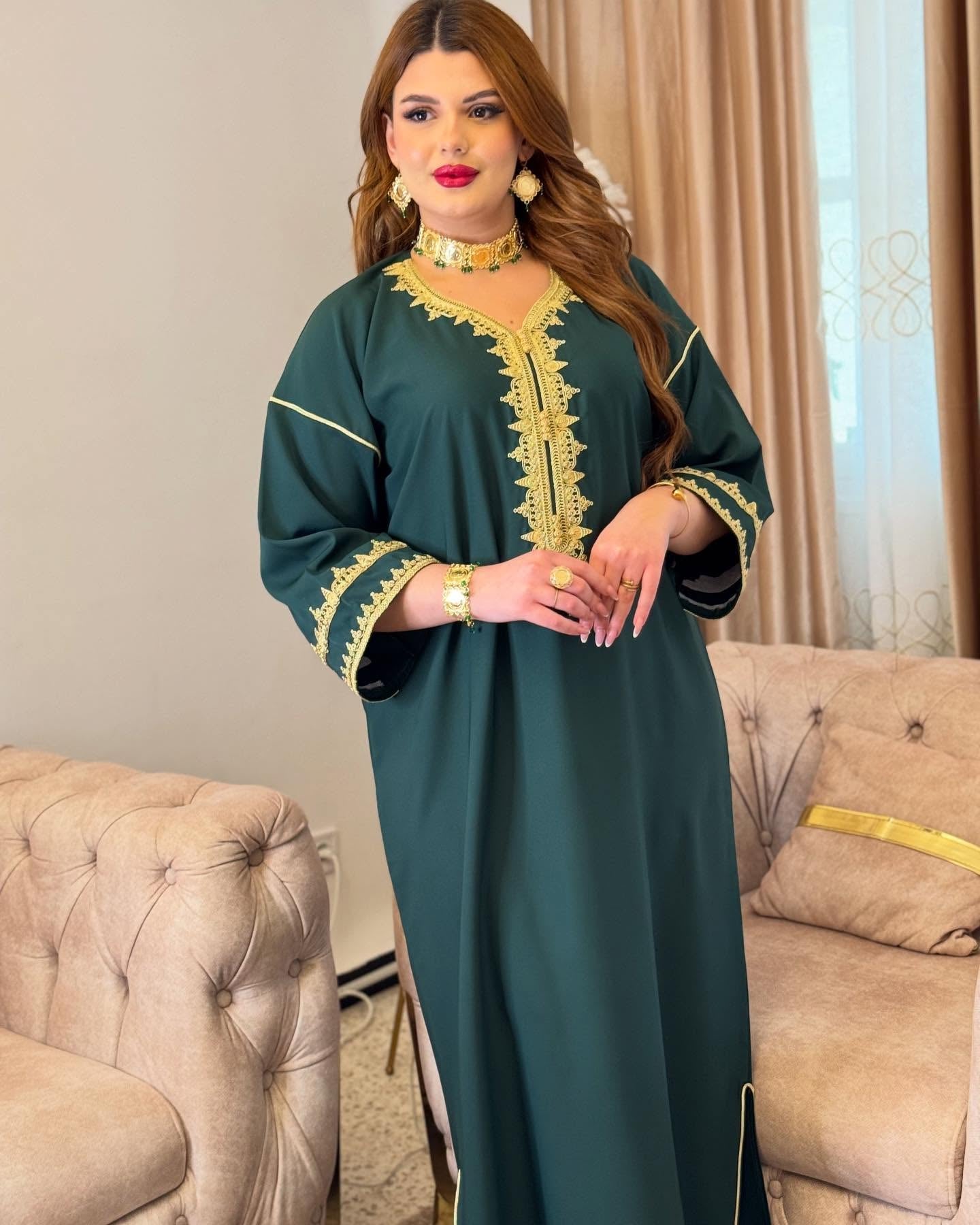 Collection d'abaya d’élégance et de raffinement.