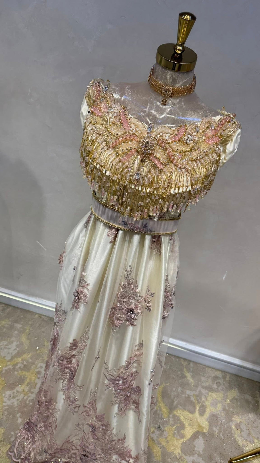 Blouza Oranaise Prestige – Éclat Rose Poudré & Or