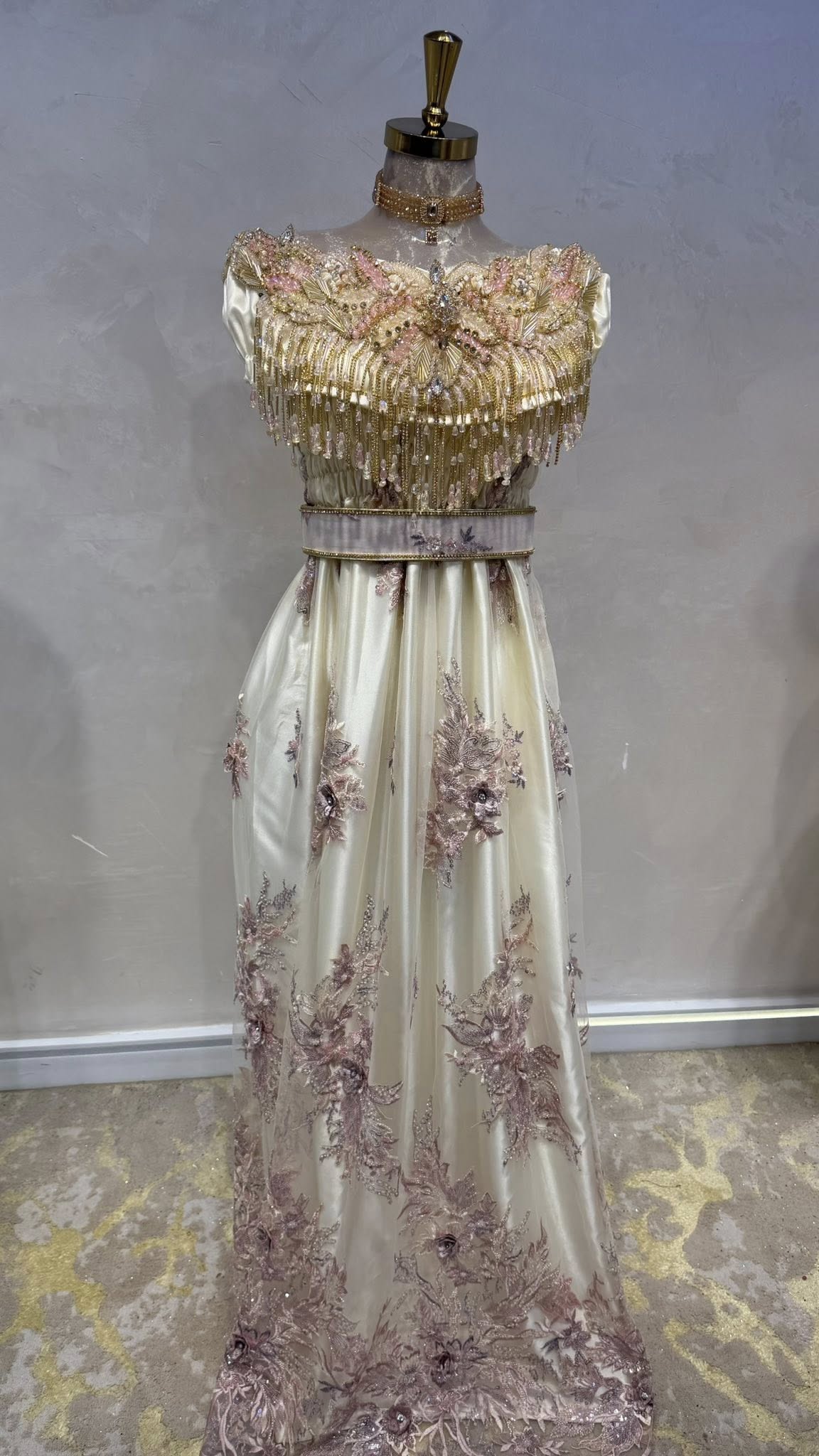 Blouza Oranaise Prestige – Éclat Rose Poudré & Or