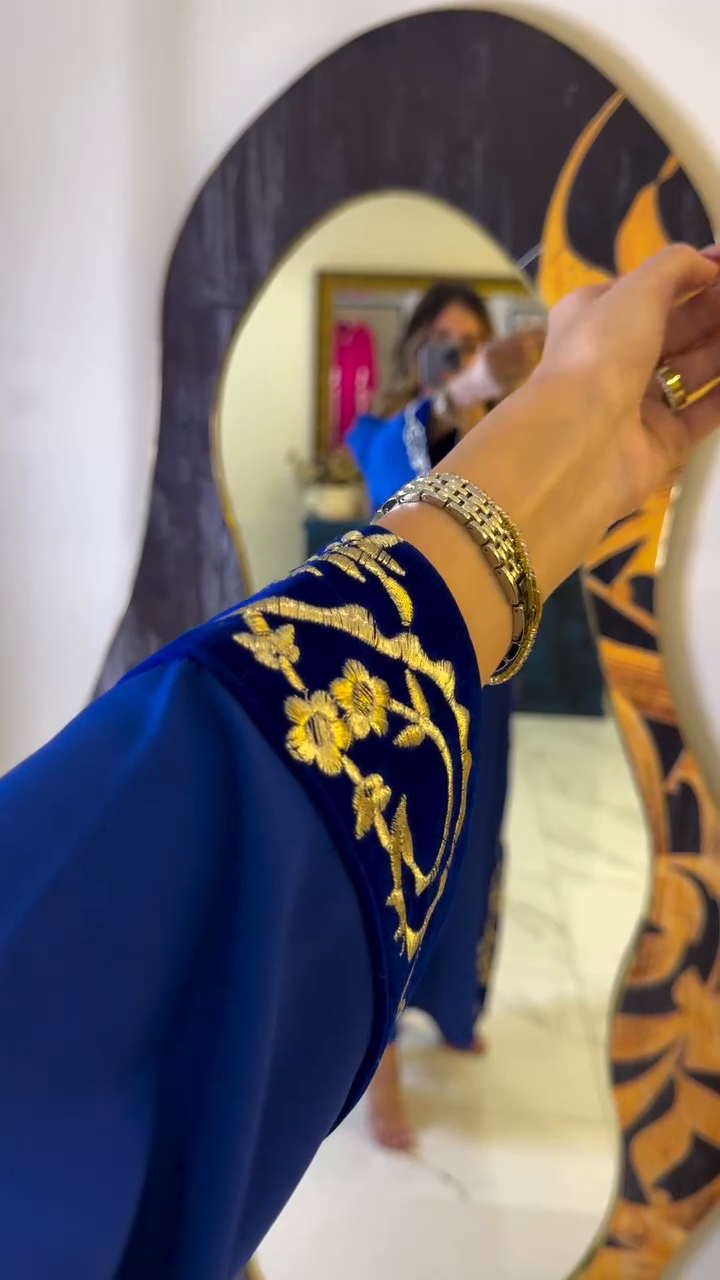 🌸 Caftan Élégance — L’alliance parfaite entre modernité et raffinement