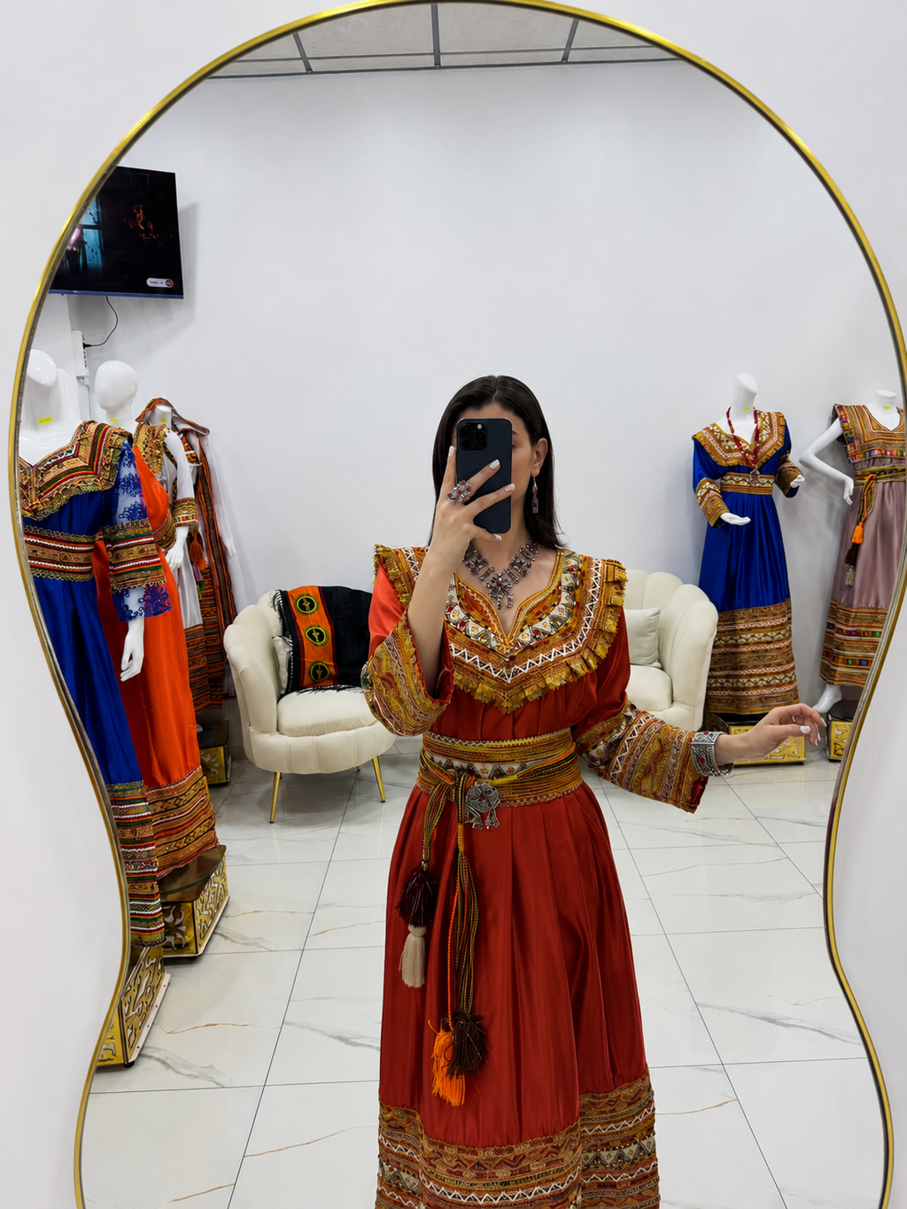 ✨ Robe Kabyle Élégance Satin – Tradition & Raffinement ✨