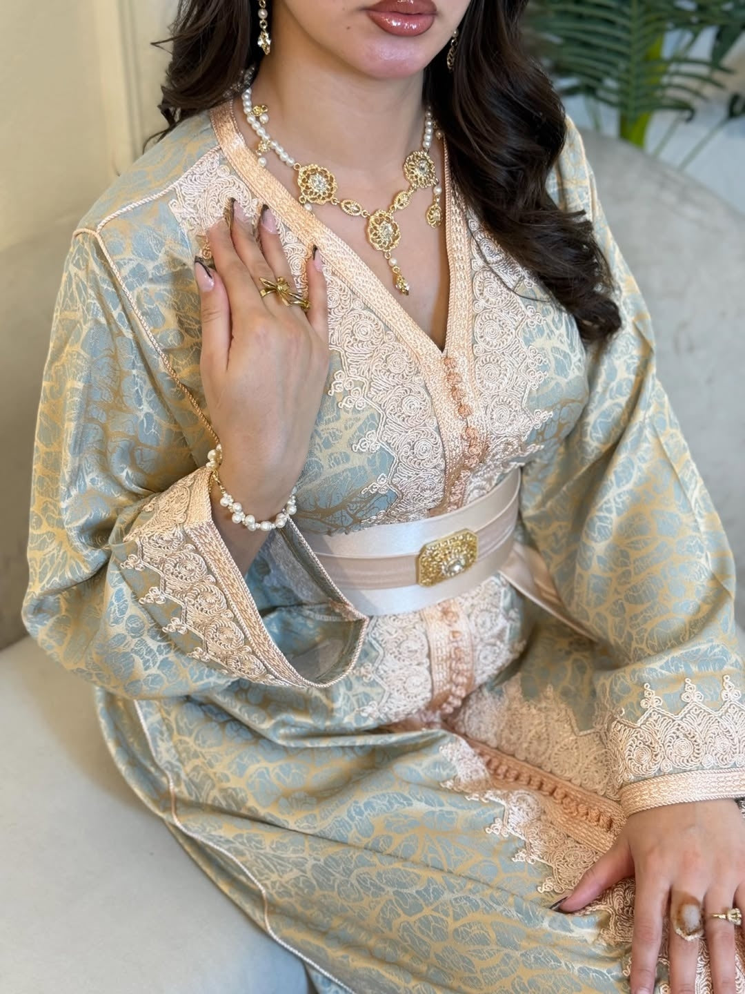 Caftan Élégance Kamkha  – Raffinement Oriental & Allure Féminine