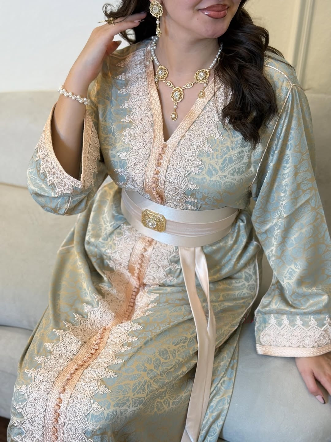 Caftan Élégance Kamkha  – Raffinement Oriental & Allure Féminine