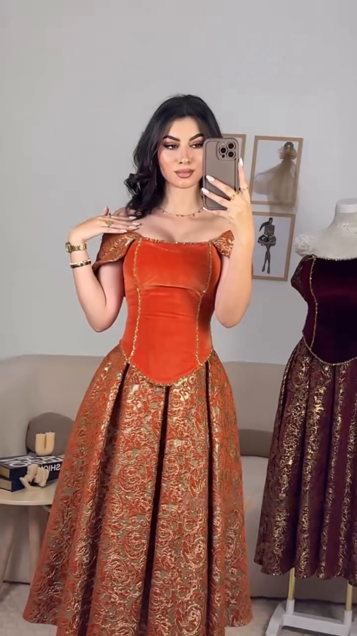Robe Midi de Bal en Velours & Brocart Doré