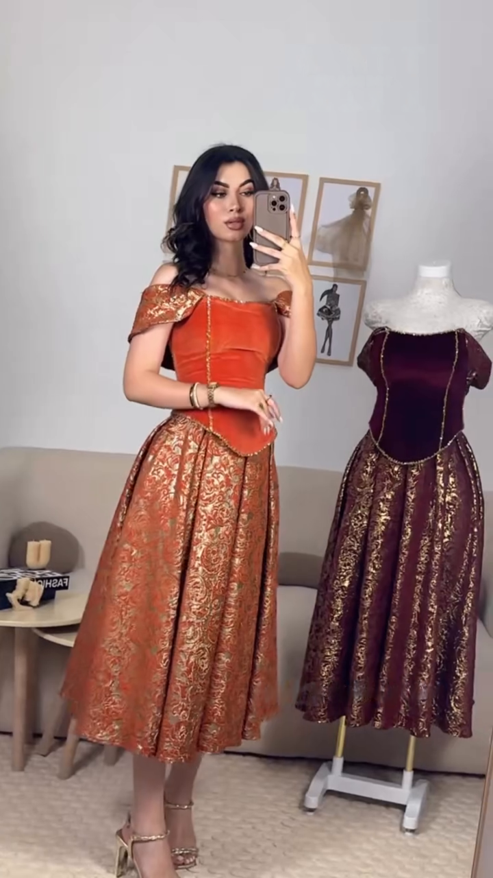 Robe Midi de Bal en Velours & Brocart Doré