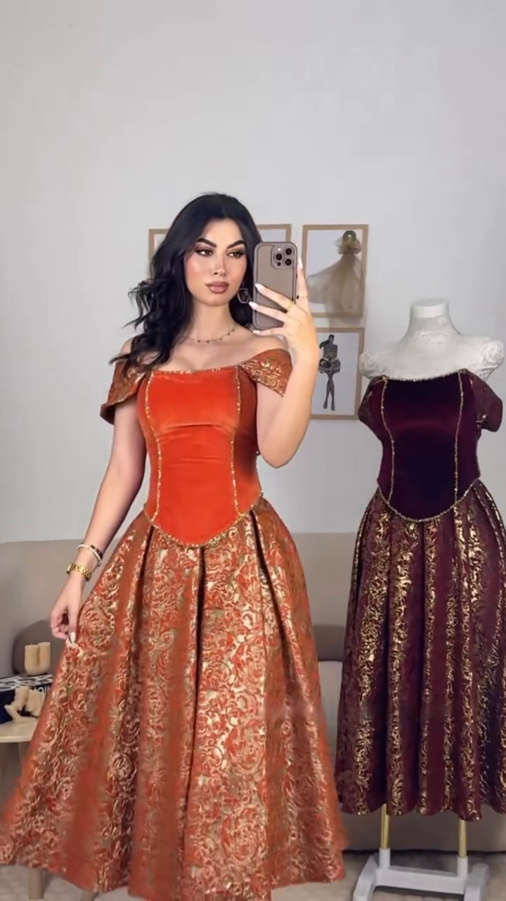 Robe Midi de Bal en Velours & Brocart Doré