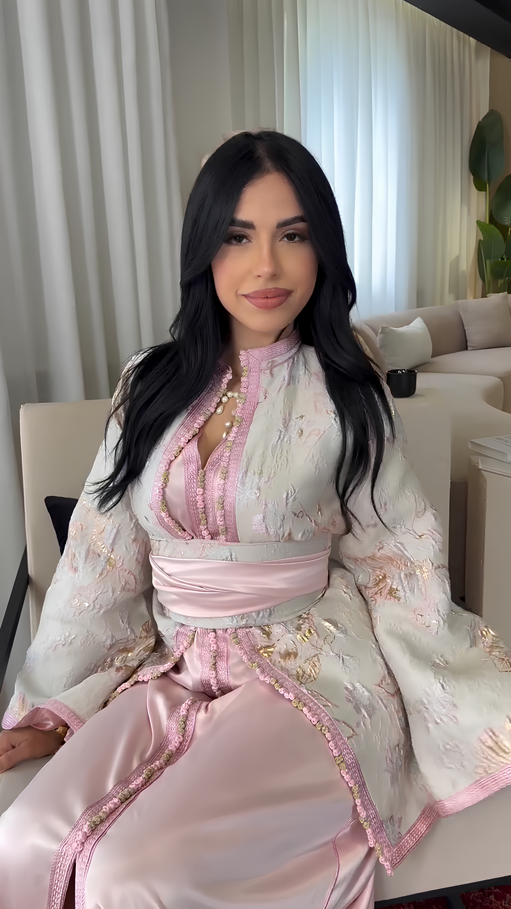 Caftan brocart l'élégance pour les grandes cérémonies