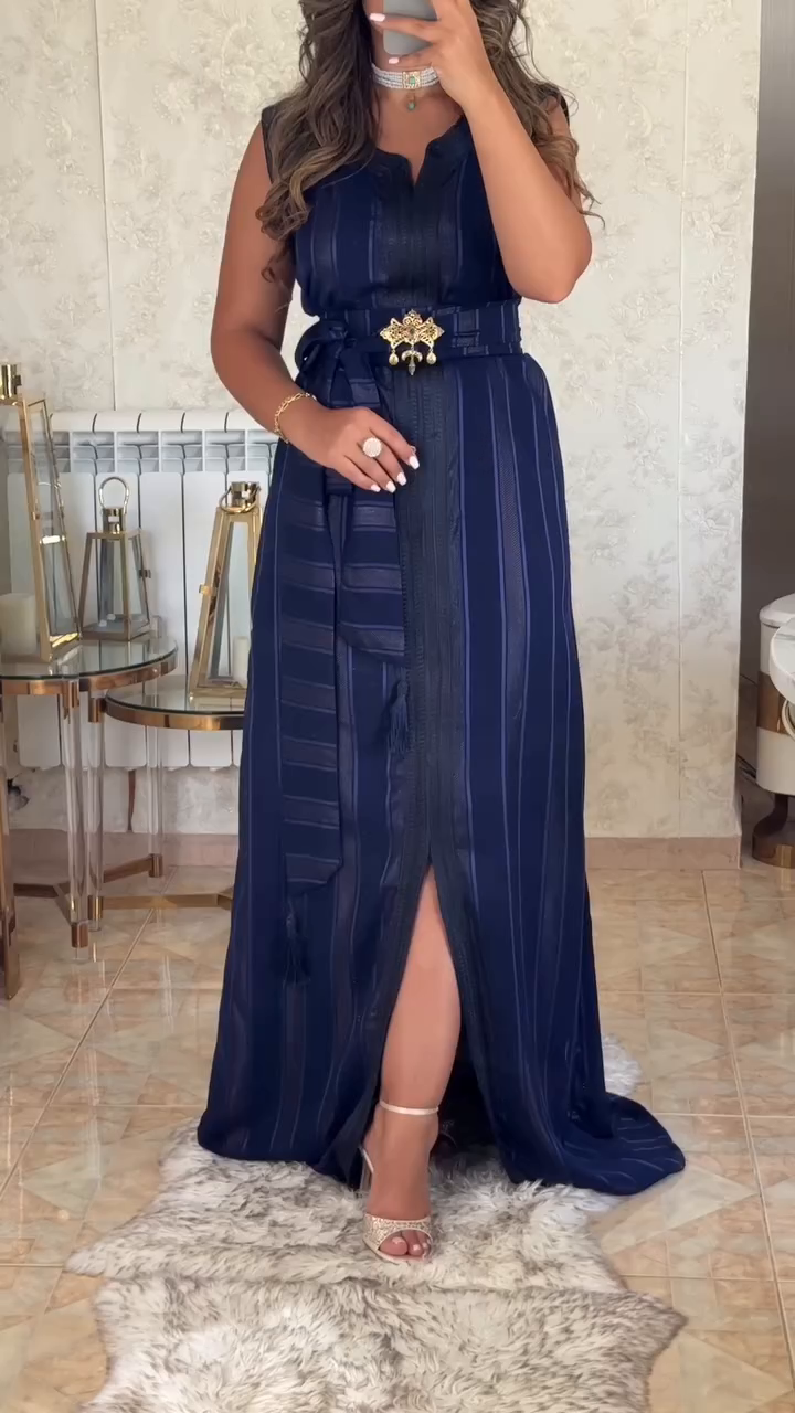 💙 Caftan Nedjma Bleu Nuit – La Nuit, la Noblesse, l’Éclat