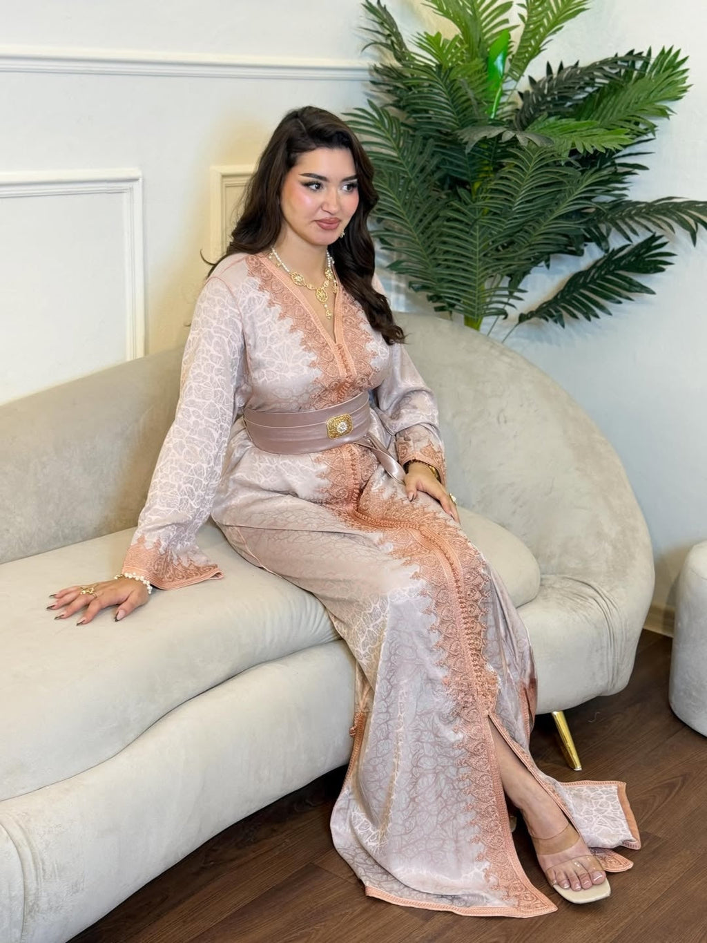 ✨ Caftan Élégance Kamkha  – Raffinement Oriental & Allure Féminine